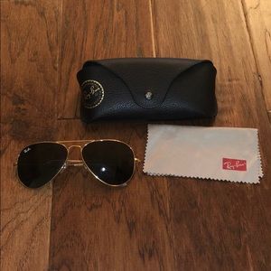 Aviator Ray Ban sunglasses